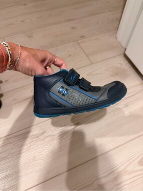 Clarks Kids Navy and Bright Blue Velcro High-Top light up  Sneakers